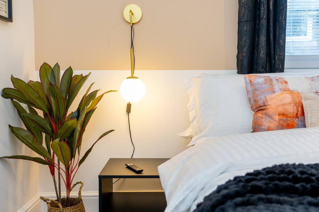 Boutique West-end Living With Bicocca *
